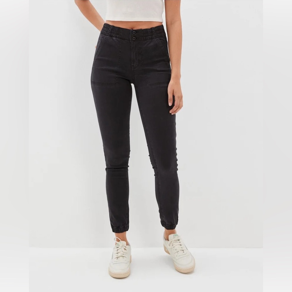 NWT American Eagle High Waisted Skinny Jegging Joggers